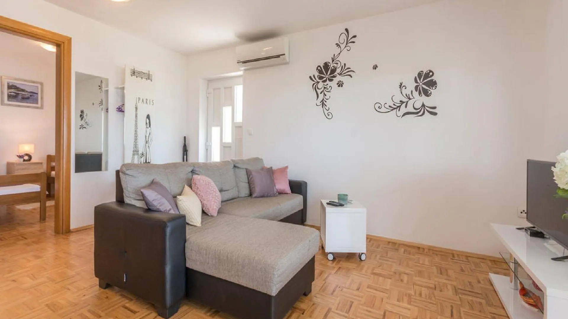Apartments Lilly - Two Bedroom Apartment With Sea View And Terrace Pasman